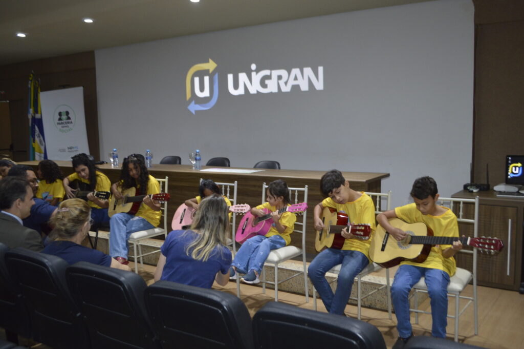 MP Social e Leilodom homenageiam Rádio Coração e parceiros MP Social e Leilodom homenageiam Rádio Coração e parceiros