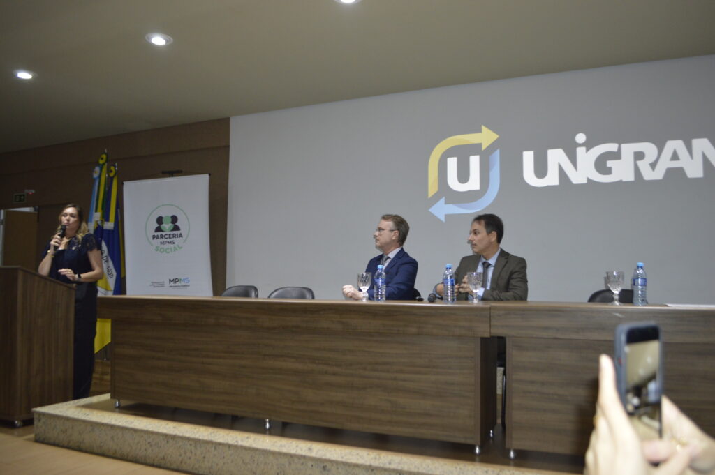 MP Social e Leilodom homenageiam Rádio Coração e parceiros MP Social e Leilodom homenageiam Rádio Coração e parceiros