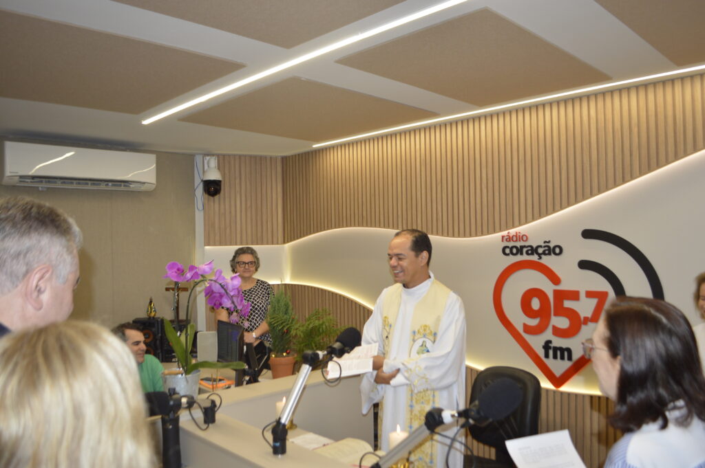Missa em Ação de Graças e confraternização marcam o final de ano da Rádio Coração Missa em Ação de Graças e confraternização marcam o final de ano da Rádio Coração