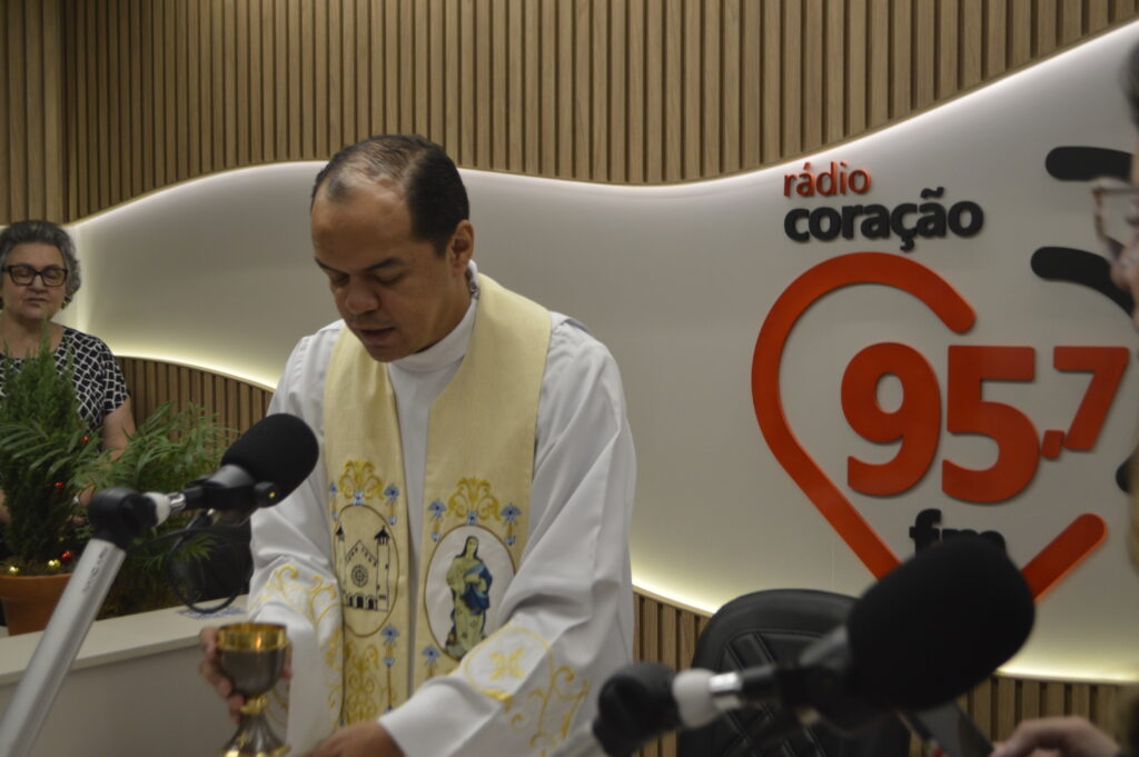Missa em Ação de Graças e confraternização marcam o final de ano da Rádio Coração Missa em Ação de Graças e confraternização marcam o final de ano da Rádio Coração