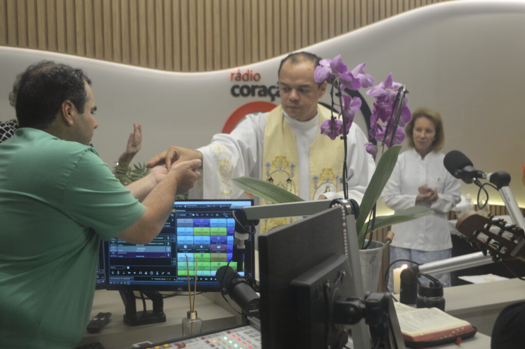 Missa em Ação de Graças e confraternização marcam o final de ano da Rádio Coração Missa em Ação de Graças e confraternização marcam o final de ano da Rádio Coração