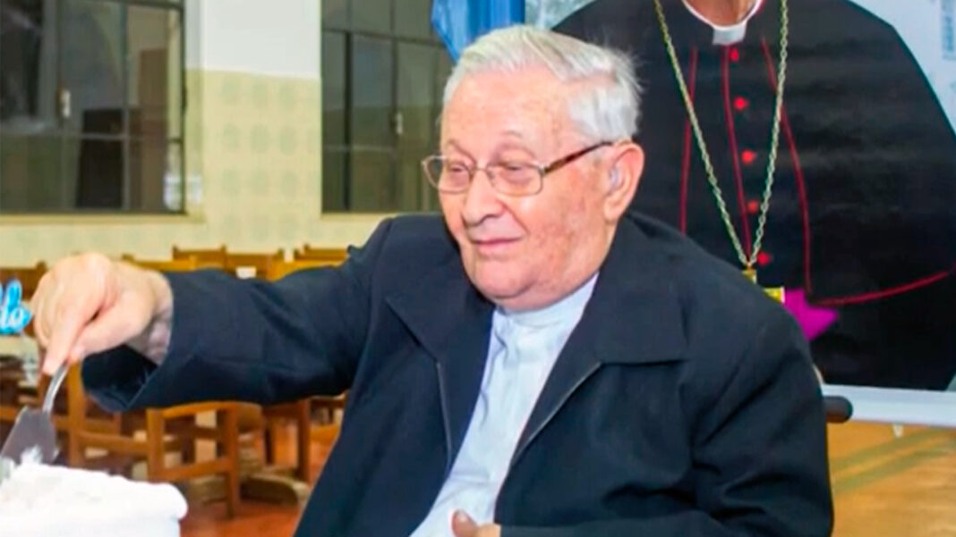 O bispo da diocese de Marília (SP), dom Luiz Antonio Cipolini, divulgou uma nota sobre o falecimento de dom Osvaldo Giuntini, na tarde desta segunda-feira, 1º