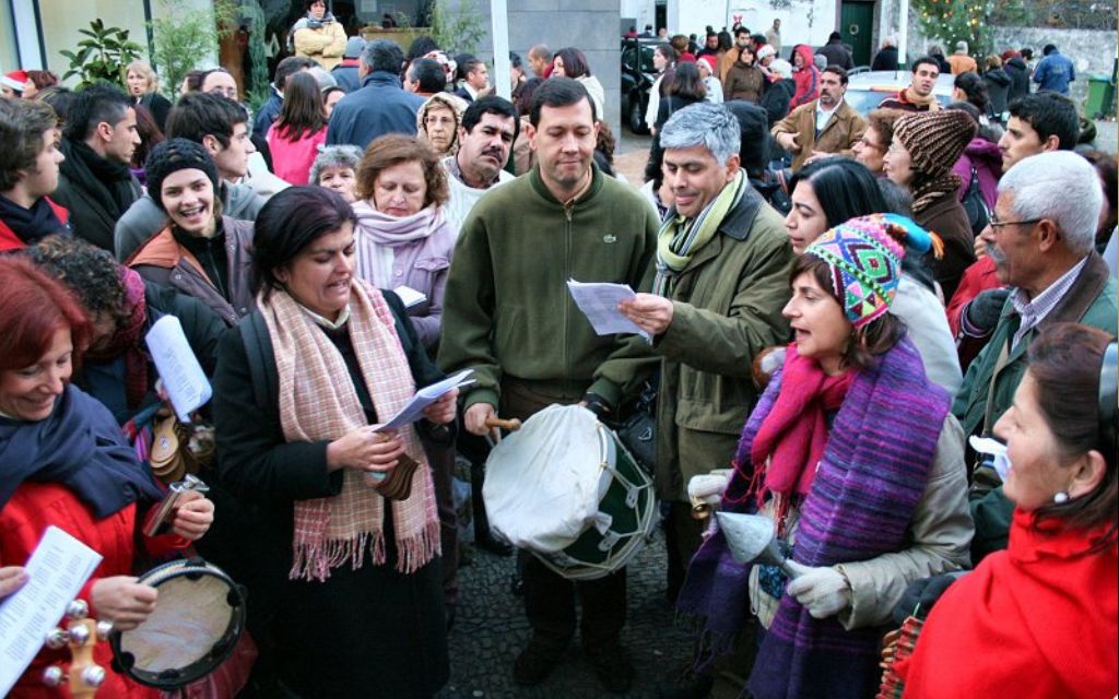 Missas do Parto, celebradas nove dias antes do Natal, são uma tradição em ilhas de Portugal Missas do Parto, celebradas nove dias antes do Natal, são uma tradição em ilhas de Portugal