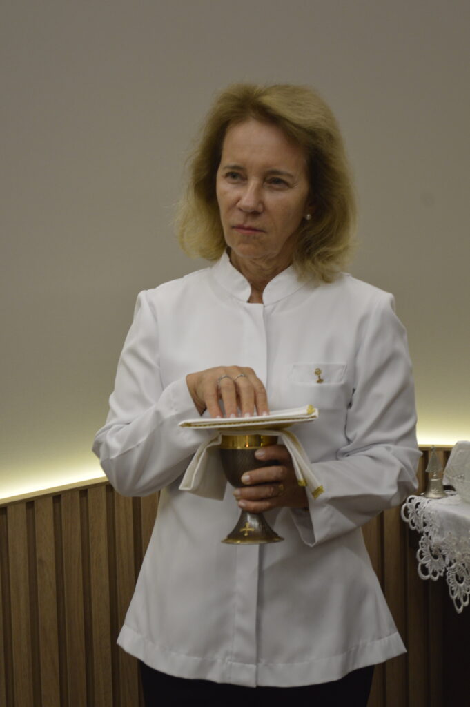 Pe. Marcos Roberto preside 1° missa como novo diretor espiritual da Rádio Coração