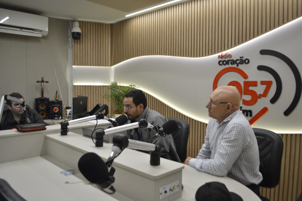 Rádio Coração recebe lideranças do Sindicato Rural de Itaporã Rádio Coração recebe lideranças do Sindicato Rural de Itaporã