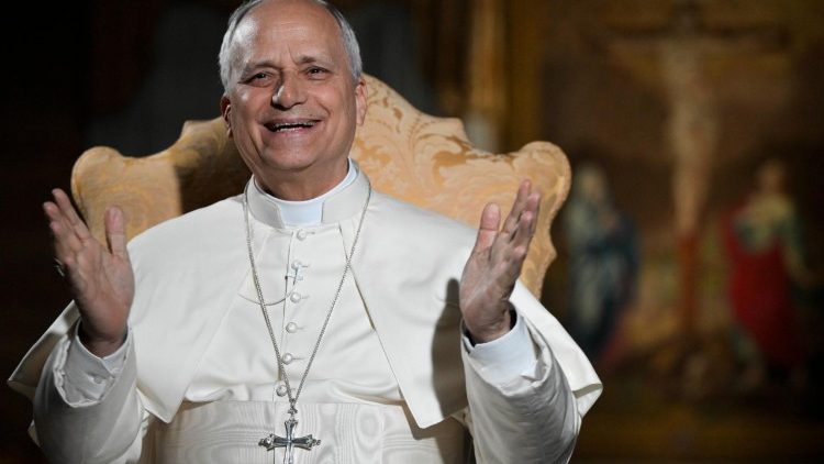 Por ocasião do 71º aniversário do Papa, a Conferência Episcopal Italiana (CEI) convida a acolhermos as suas palavras sobre a ligação entre o perdão e a paz, tendo em conta os conflitos que afetam várias partes do mundo. A Diocese de Roma invoca sobre o seu Bispo 