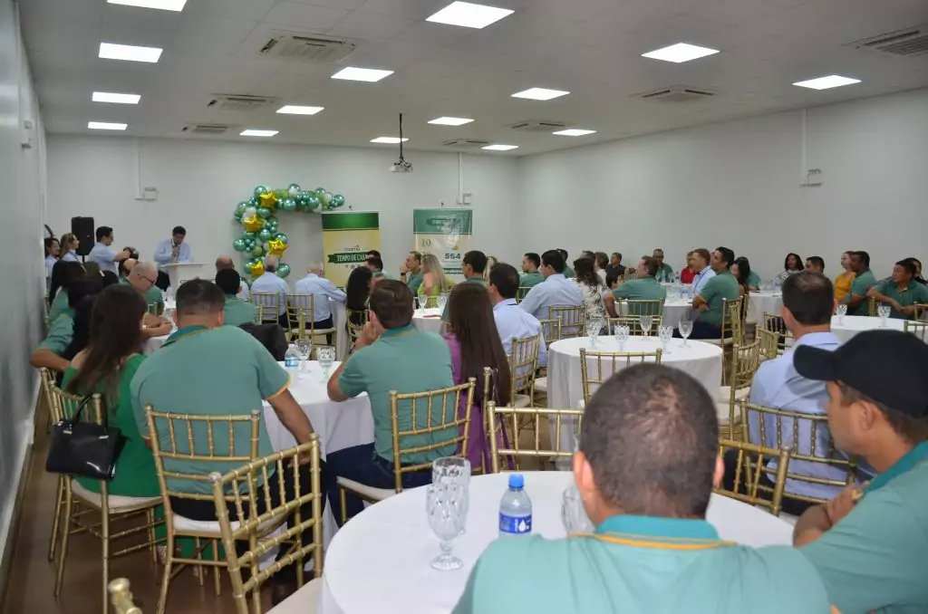 Tempo de Casa: COAMO presta homenagem aos funcionários Tempo de Casa: COAMO presta homenagem aos funcionários
