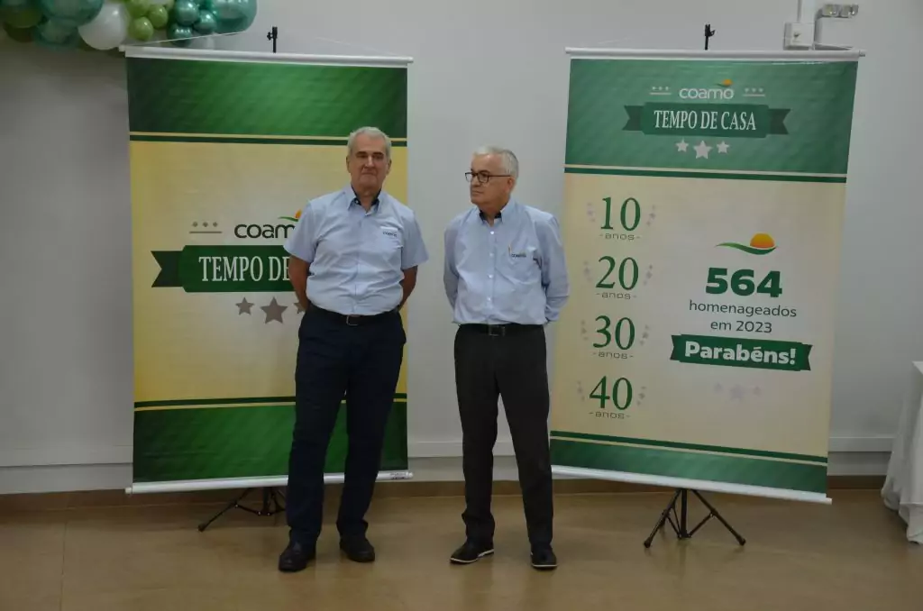 Tempo de Casa: COAMO presta homenagem aos funcionários Tempo de Casa: COAMO presta homenagem aos funcionários
