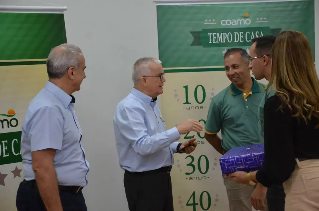 Tempo de Casa: COAMO presta homenagem aos funcionários Tempo de Casa: COAMO presta homenagem aos funcionários