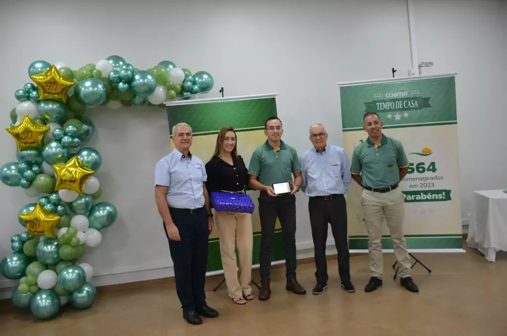 Tempo de Casa: COAMO presta homenagem aos funcionários Tempo de Casa: COAMO presta homenagem aos funcionários