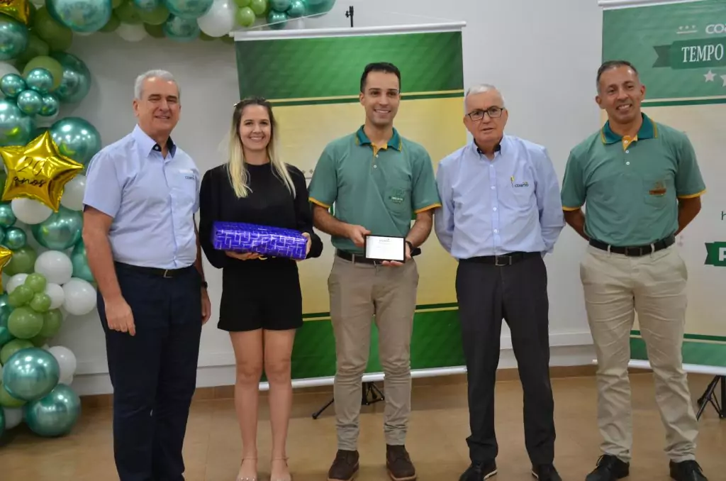 Tempo de Casa: COAMO presta homenagem aos funcionários Tempo de Casa: COAMO presta homenagem aos funcionários