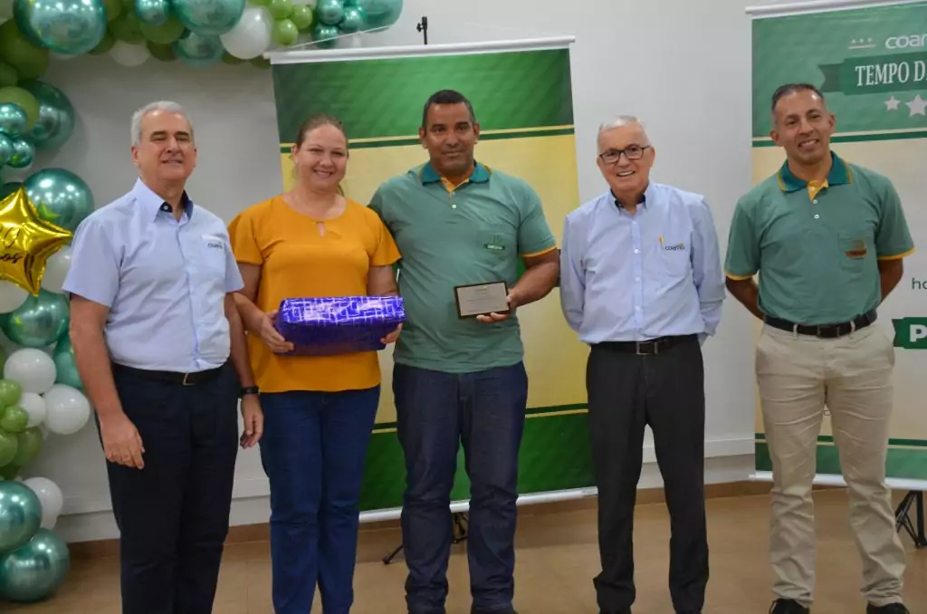 Tempo de Casa: COAMO presta homenagem aos funcionários Tempo de Casa: COAMO presta homenagem aos funcionários