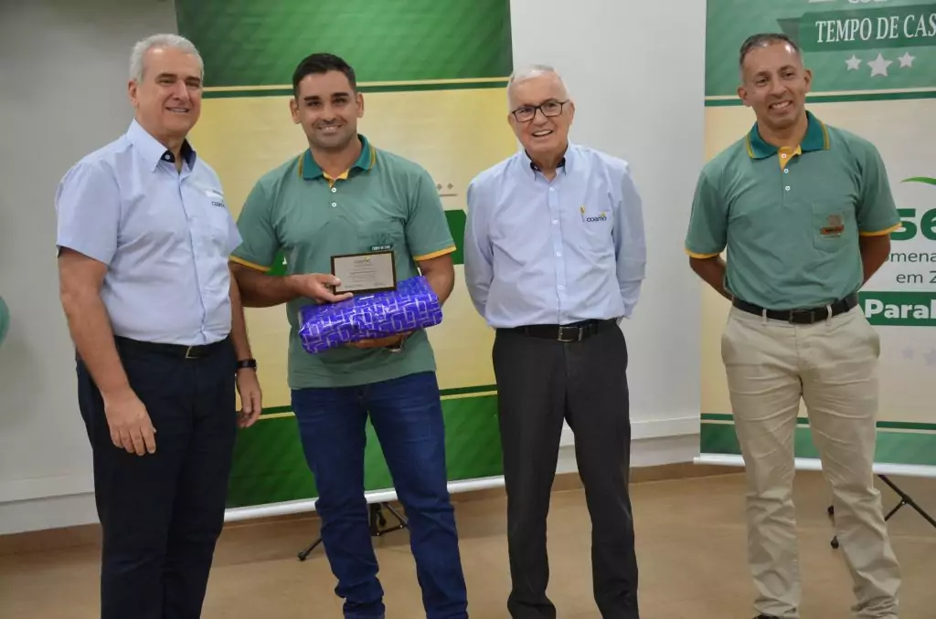 Tempo de Casa: COAMO presta homenagem aos funcionários Tempo de Casa: COAMO presta homenagem aos funcionários