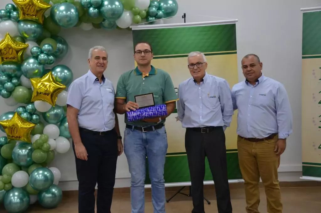 Tempo de Casa: COAMO presta homenagem aos funcionários Tempo de Casa: COAMO presta homenagem aos funcionários