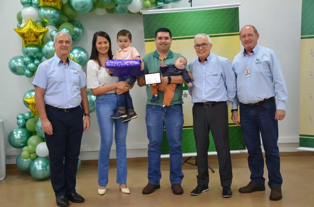 Tempo de Casa: COAMO presta homenagem aos funcionários Tempo de Casa: COAMO presta homenagem aos funcionários