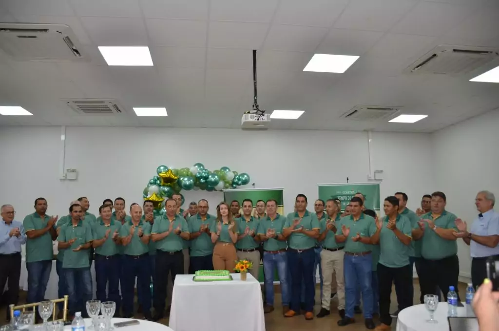 Tempo de Casa: COAMO presta homenagem aos funcionários Tempo de Casa: COAMO presta homenagem aos funcionários