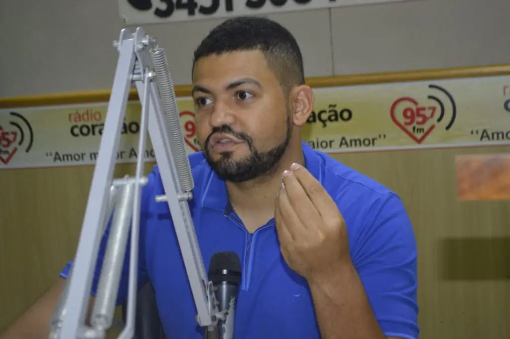 Entrevista com padre Cristiano, reitor do Santuário Diocesano Nossa Senhora Aparecida Entrevista com padre Cristiano, reitor do Santuário Diocesano Nossa Senhora Aparecida