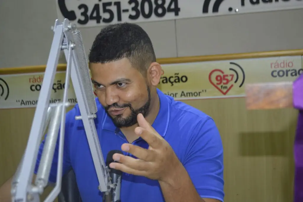 Entrevista com padre Cristiano, reitor do Santuário Diocesano Nossa Senhora Aparecida Entrevista com padre Cristiano, reitor do Santuário Diocesano Nossa Senhora Aparecida