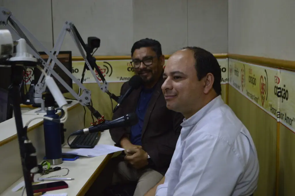 Ponto de Vista - Vocação sacerdotal na Igreja Católica: desafios e esperanças Ponto de Vista - Vocação sacerdotal na Igreja Católica: desafios e esperanças