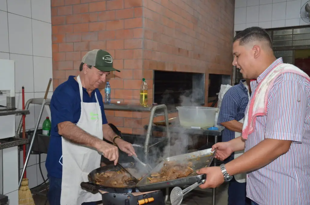 Missa em Ação de Graças e homenagens marcam os 16 anos de sacerdócio do Pe. Marcos Roberto Missa em Ação de Graças e homenagens marcam os 16 anos de sacerdócio do Pe. Marcos Roberto