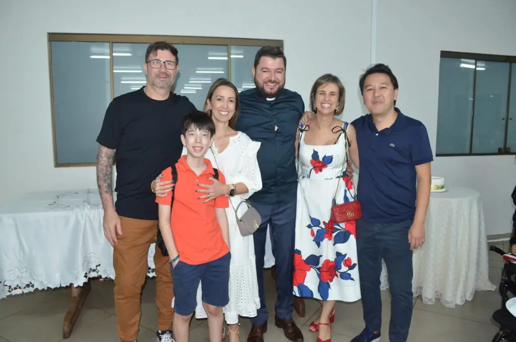 Missa em Ação de Graças e homenagens marcam os 16 anos de sacerdócio do Pe. Marcos Roberto Missa em Ação de Graças e homenagens marcam os 16 anos de sacerdócio do Pe. Marcos Roberto