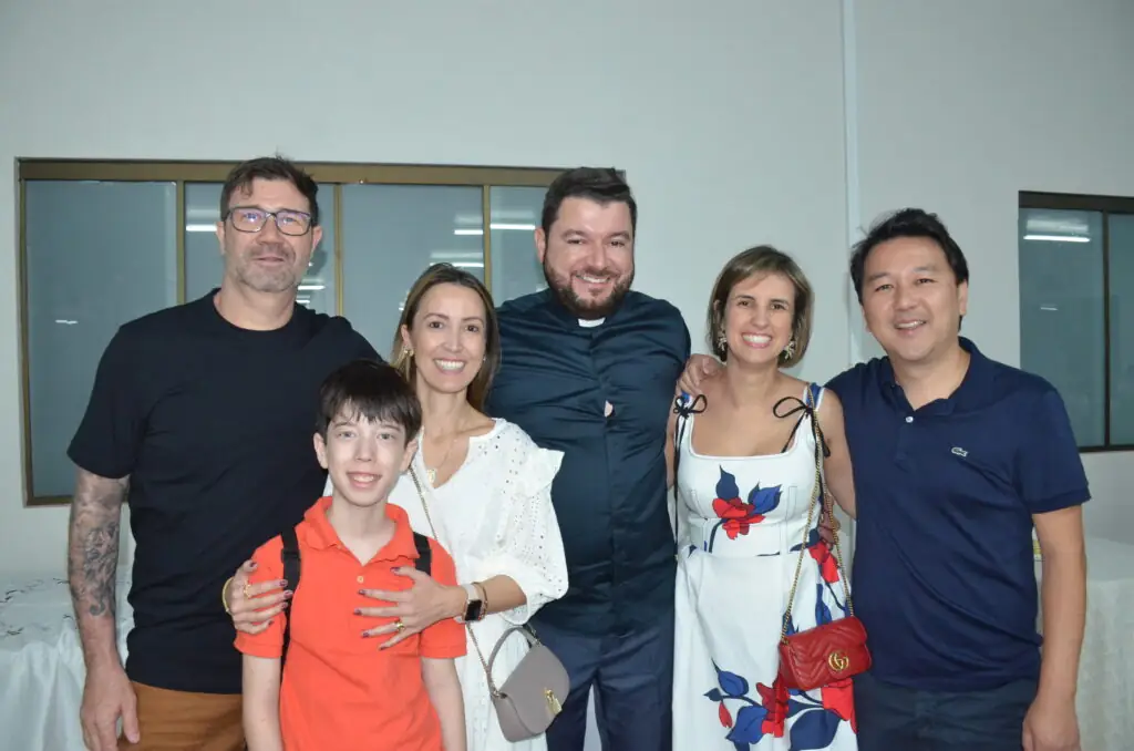 Missa em Ação de Graças e homenagens marcam os 16 anos de sacerdócio do Pe. Marcos Roberto Missa em Ação de Graças e homenagens marcam os 16 anos de sacerdócio do Pe. Marcos Roberto