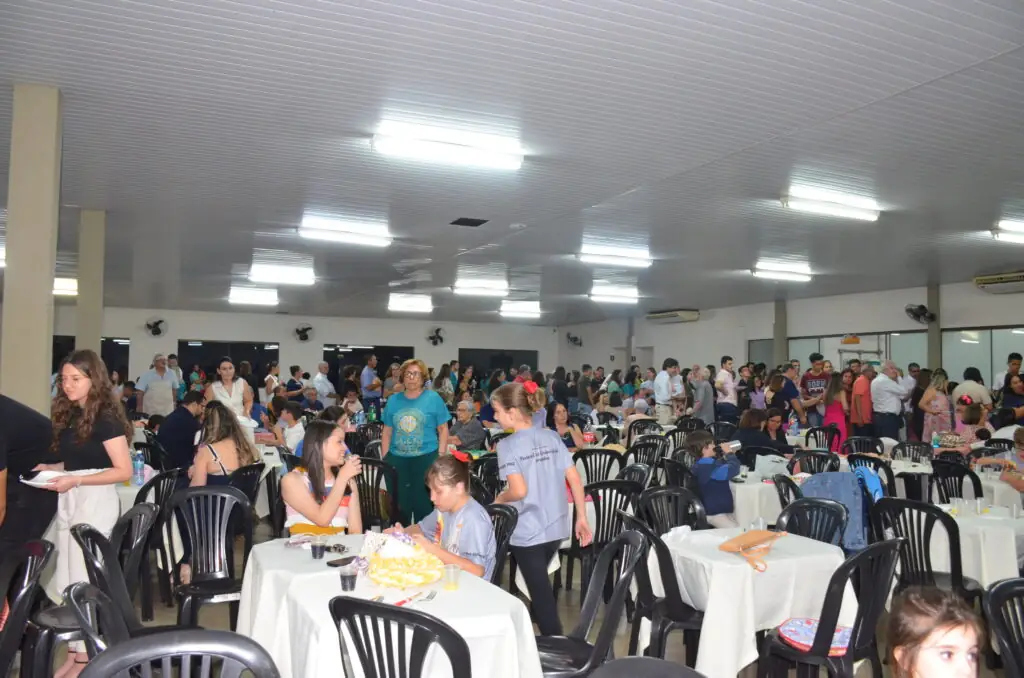 Missa em Ação de Graças e homenagens marcam os 16 anos de sacerdócio do Pe. Marcos Roberto Missa em Ação de Graças e homenagens marcam os 16 anos de sacerdócio do Pe. Marcos Roberto