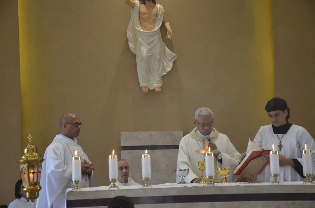 Dom Henrique preside Solenidade de Dedicação do Novo Altar do Santuário Pe. Pio