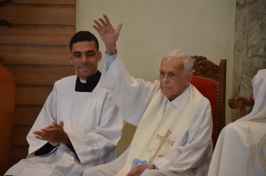 Missa em Ação de Graças pelos 90 anos do Padre Wilbert(Beto) Missa em Ação de Graças pelos 90 anos do Padre Wilbert(Beto)