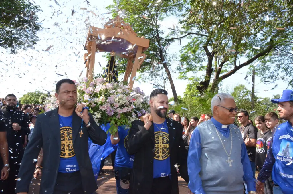 Romaria Diocesana de Nossa Senhora Aparecida reúne uma multidão de fiéis no Santuário Diocesano Romaria Diocesana de Nossa Senhora Aparecida reúne uma multidão de fiéis no Santuário Diocesano