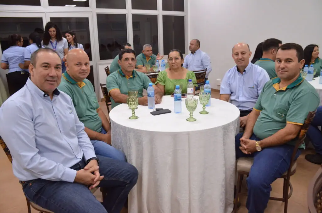 Tempo de Casa: COAMO presta homenagem aos seus funcionários Tempo de Casa: COAMO presta homenagem aos seus funcionários