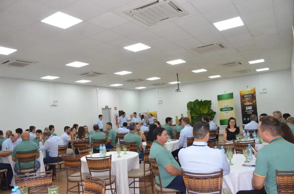 Tempo de Casa: COAMO presta homenagem aos seus funcionários Tempo de Casa: COAMO presta homenagem aos seus funcionários