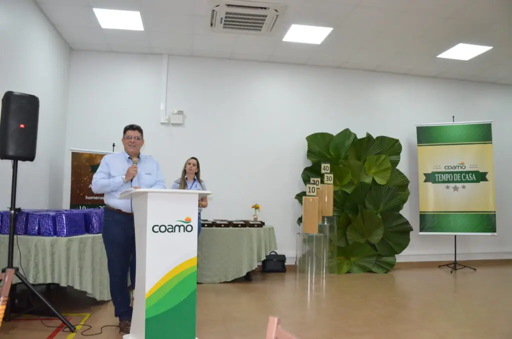 Tempo de Casa: COAMO presta homenagem aos seus funcionários Tempo de Casa: COAMO presta homenagem aos seus funcionários