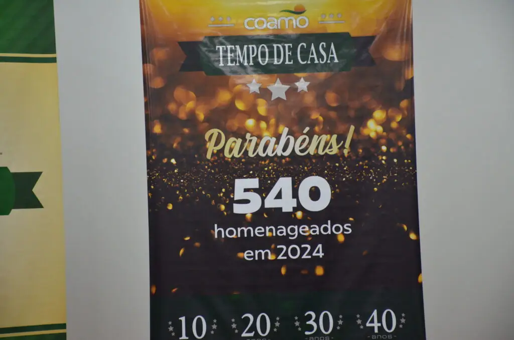 Tempo de Casa: COAMO presta homenagem aos seus funcionários Tempo de Casa: COAMO presta homenagem aos seus funcionários