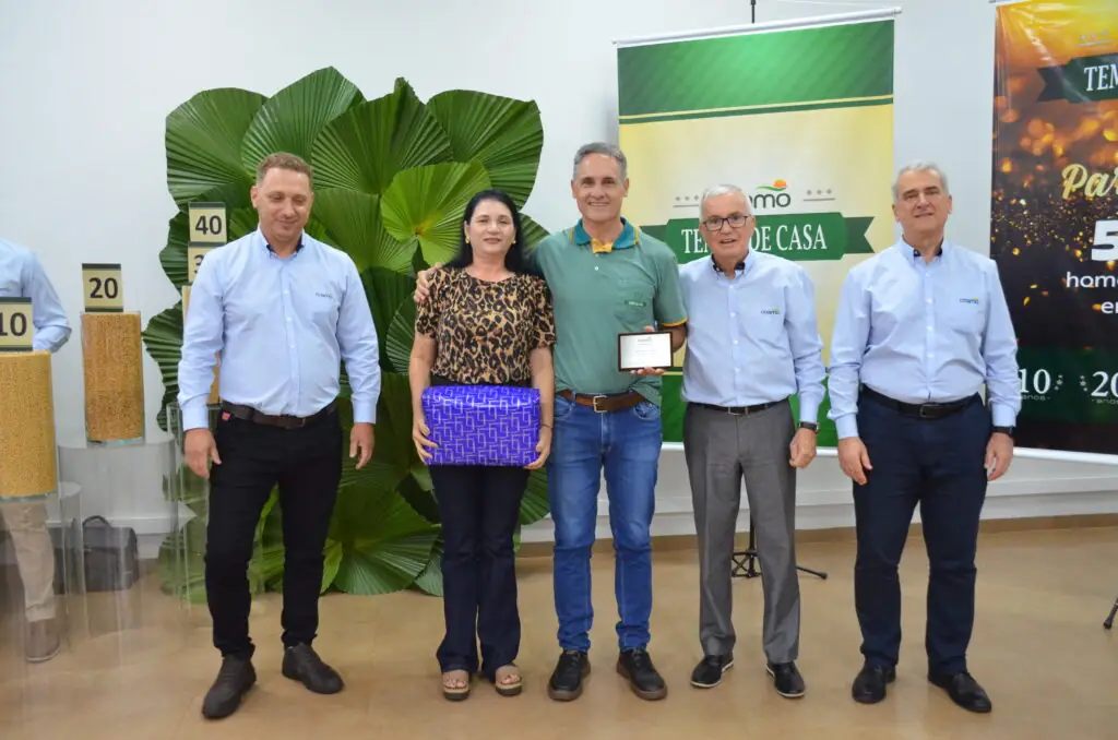 Tempo de Casa: COAMO presta homenagem aos seus funcionários Tempo de Casa: COAMO presta homenagem aos seus funcionários