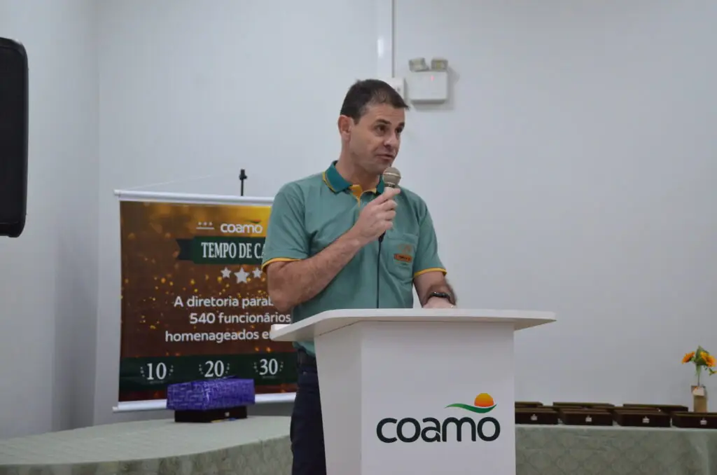 Tempo de Casa: COAMO presta homenagem aos seus funcionários Tempo de Casa: COAMO presta homenagem aos seus funcionários