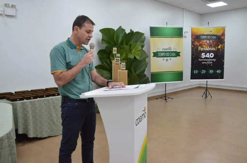 Tempo de Casa: COAMO presta homenagem aos seus funcionários Tempo de Casa: COAMO presta homenagem aos seus funcionários
