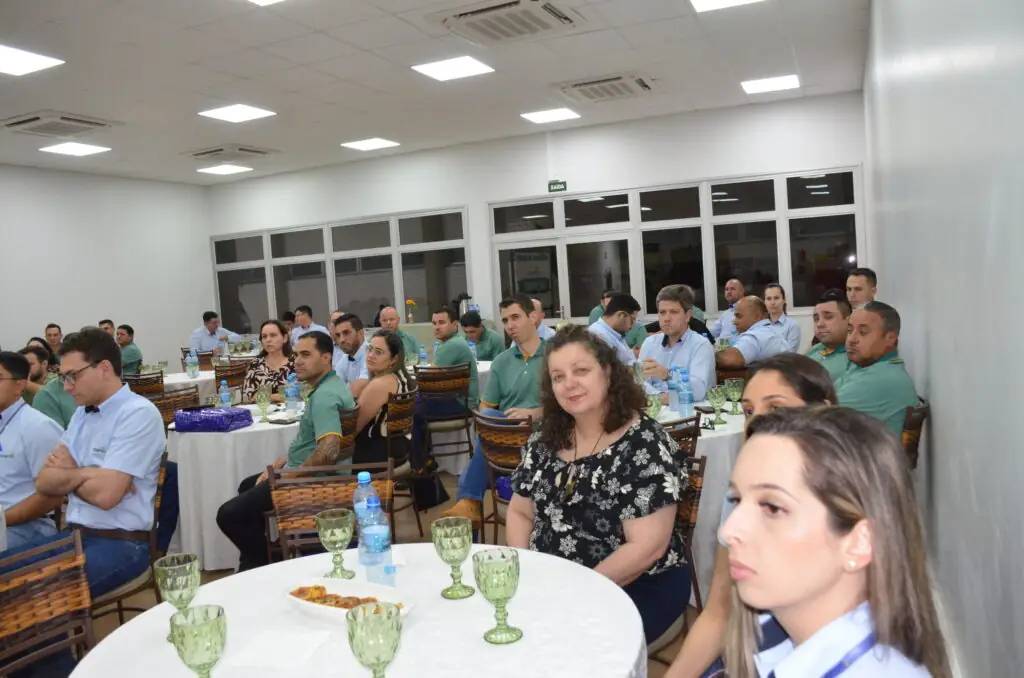 Tempo de Casa: COAMO presta homenagem aos seus funcionários Tempo de Casa: COAMO presta homenagem aos seus funcionários