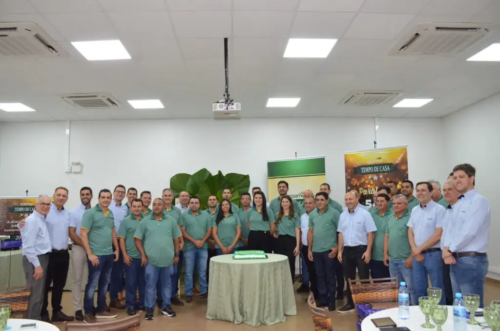 Tempo de Casa: COAMO presta homenagem aos seus funcionários Tempo de Casa: COAMO presta homenagem aos seus funcionários