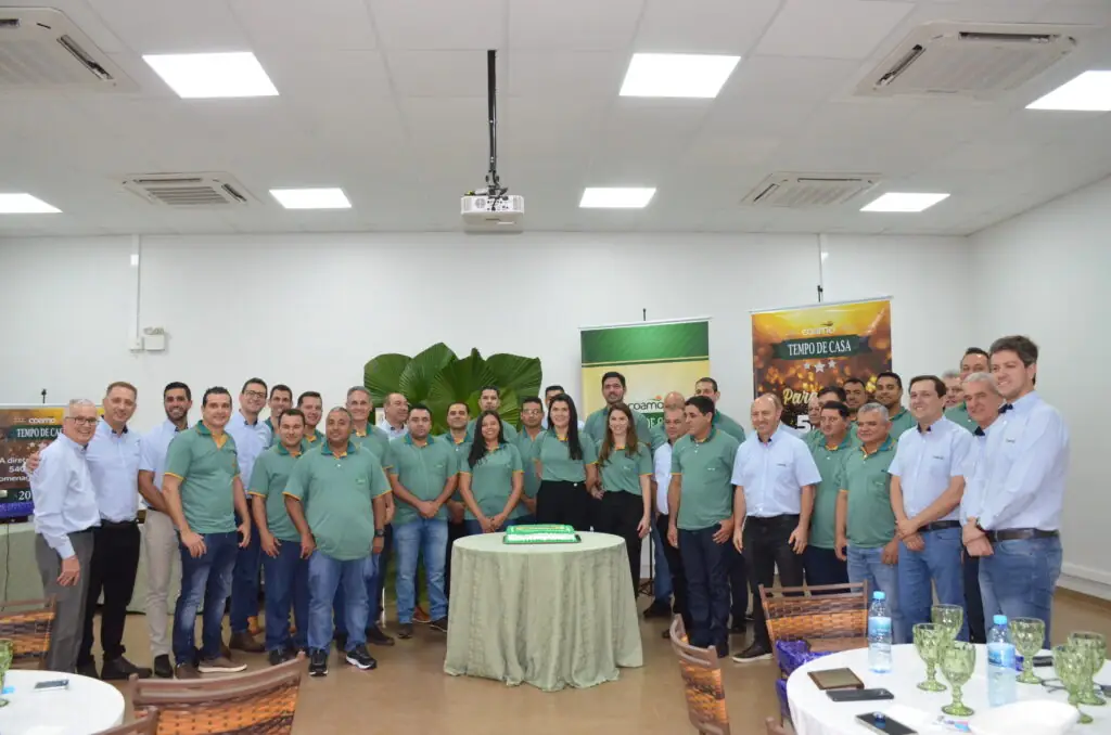 Tempo de Casa: COAMO presta homenagem aos seus funcionários Tempo de Casa: COAMO presta homenagem aos seus funcionários