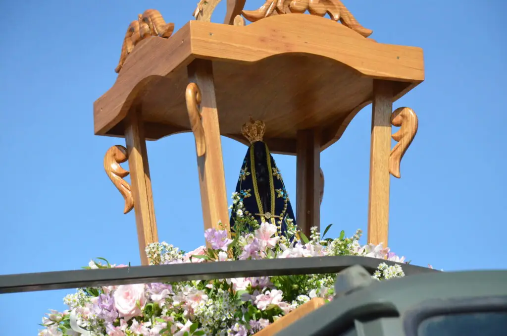 Romaria Diocesana de Nossa Senhora Aparecida reúne uma multidão de fiéis no Santuário Diocesano Romaria Diocesana de Nossa Senhora Aparecida reúne uma multidão de fiéis no Santuário Diocesano