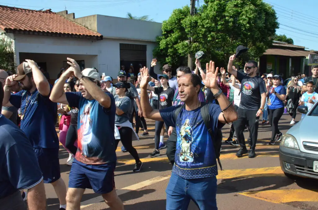 Romaria Diocesana de Nossa Senhora Aparecida reúne uma multidão de fiéis no Santuário Diocesano Romaria Diocesana de Nossa Senhora Aparecida reúne uma multidão de fiéis no Santuário Diocesano