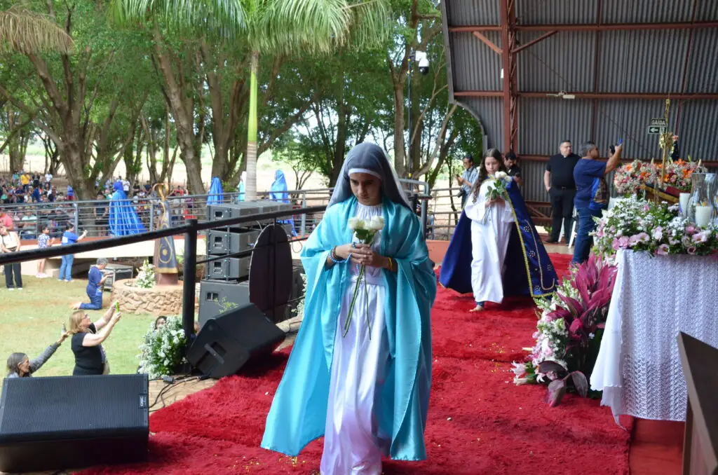 Romaria Diocesana de Nossa Senhora Aparecida reúne uma multidão de fiéis no Santuário Diocesano Romaria Diocesana de Nossa Senhora Aparecida reúne uma multidão de fiéis no Santuário Diocesano