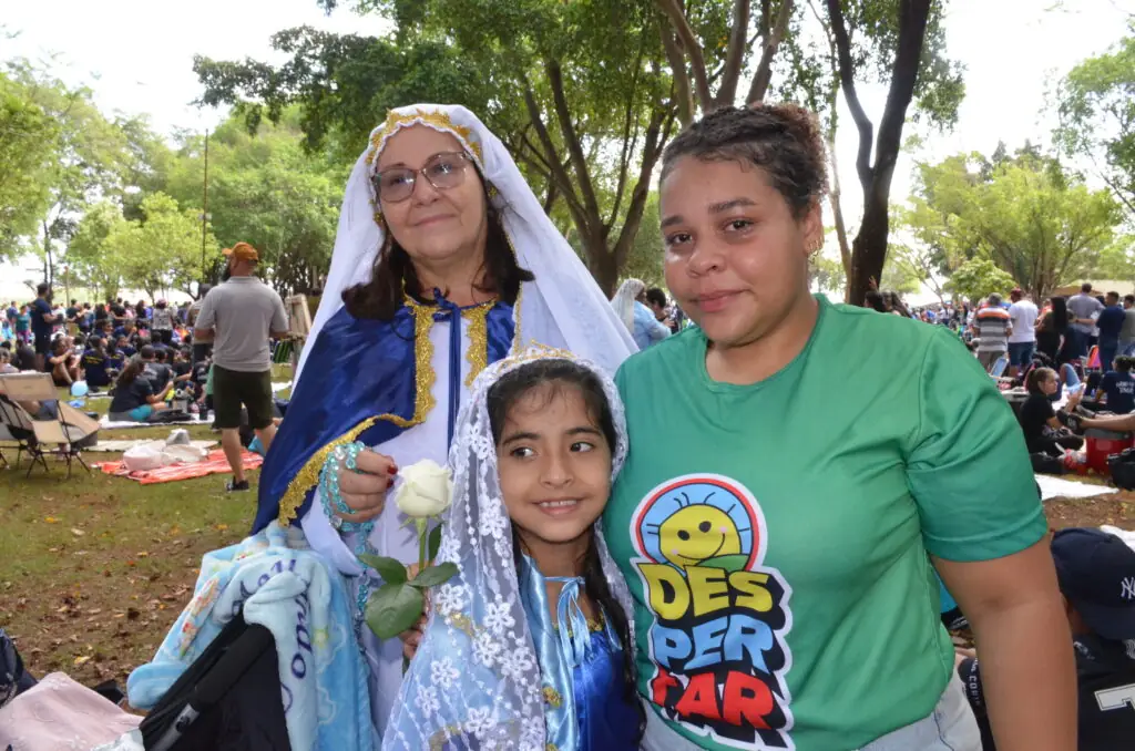 Romaria Diocesana de Nossa Senhora Aparecida reúne uma multidão de fiéis no Santuário Diocesano Romaria Diocesana de Nossa Senhora Aparecida reúne uma multidão de fiéis no Santuário Diocesano