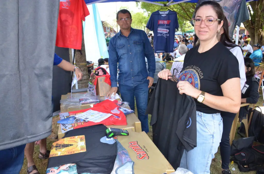Romaria Diocesana de Nossa Senhora Aparecida reúne uma multidão de fiéis no Santuário Diocesano Romaria Diocesana de Nossa Senhora Aparecida reúne uma multidão de fiéis no Santuário Diocesano