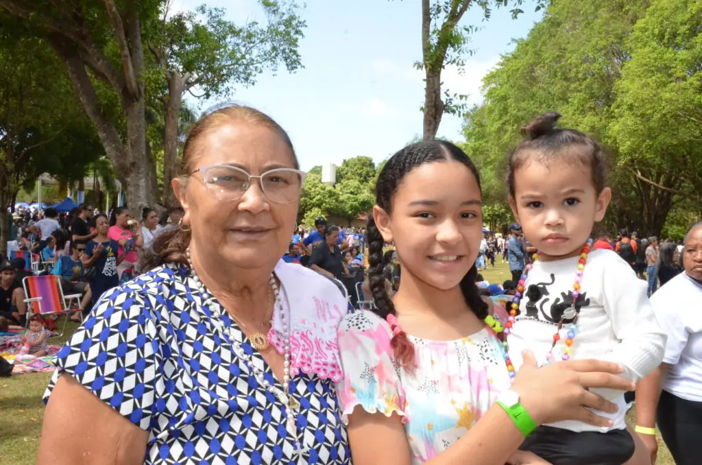 Romaria Diocesana de Nossa Senhora Aparecida reúne uma multidão de fiéis no Santuário Diocesano Romaria Diocesana de Nossa Senhora Aparecida reúne uma multidão de fiéis no Santuário Diocesano