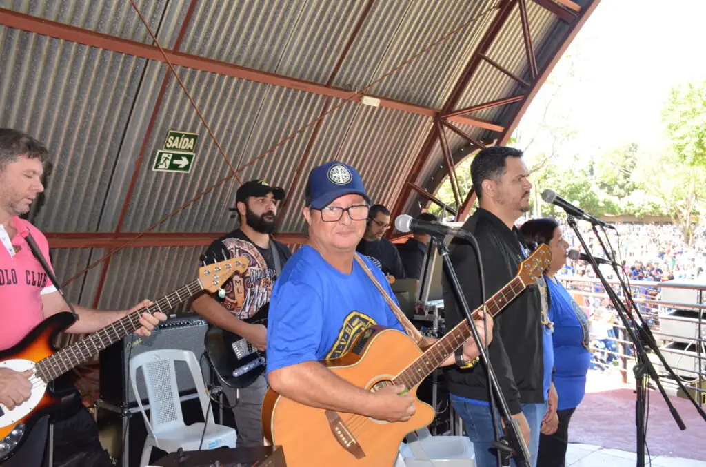 Romaria Diocesana de Nossa Senhora Aparecida reúne uma multidão de fiéis no Santuário Diocesano Romaria Diocesana de Nossa Senhora Aparecida reúne uma multidão de fiéis no Santuário Diocesano
