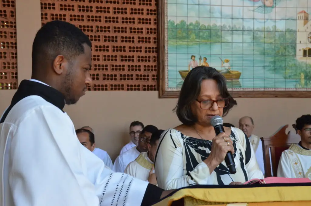 Romaria Diocesana de Nossa Senhora Aparecida reúne uma multidão de fiéis no Santuário Diocesano Romaria Diocesana de Nossa Senhora Aparecida reúne uma multidão de fiéis no Santuário Diocesano