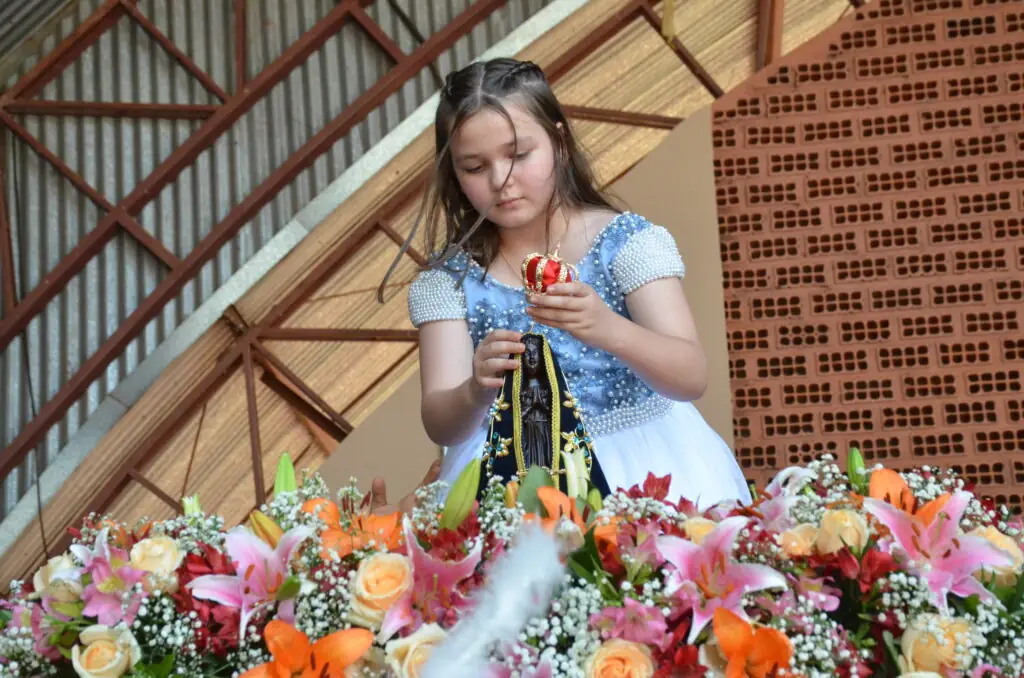 Romaria Diocesana de Nossa Senhora Aparecida reúne uma multidão de fiéis no Santuário Diocesano Romaria Diocesana de Nossa Senhora Aparecida reúne uma multidão de fiéis no Santuário Diocesano