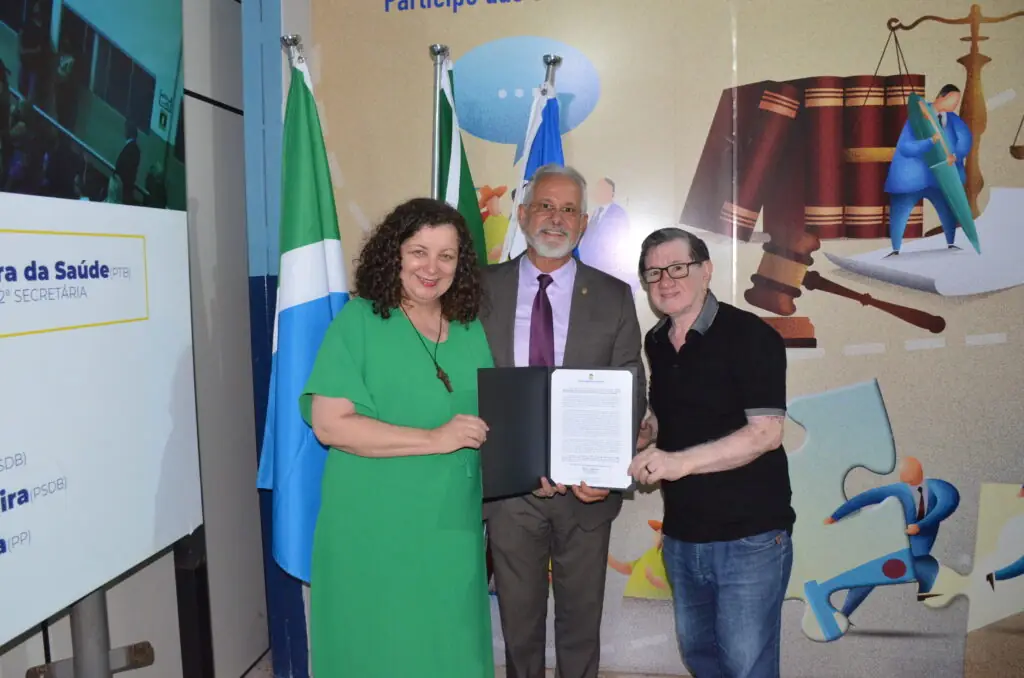 Rádio Coração recebe 'Moção de Congratulações' da Câmara de Dourados Rádio Coração recebe 'Moção de Congratulações' da Câmara de Dourados
